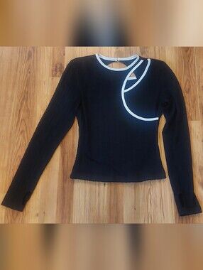 Petite Studio Black Long-Sleeve Cutout Top with White Trim